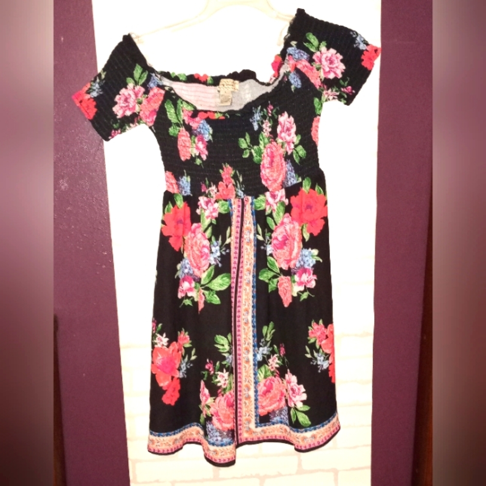 NWOT Large  Gorgeous Floral Off-Shoulder Dress Flying Tomato Boutique Exclusive